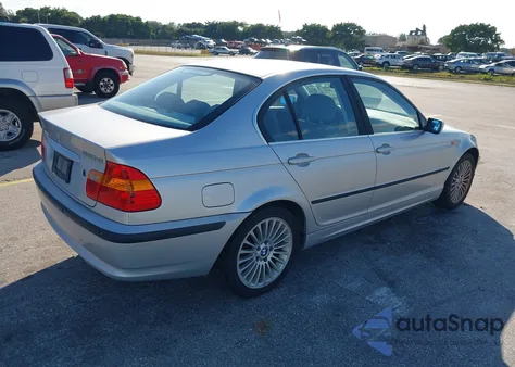 2003 BMW 330Xi из США, поврежденный, VIN WBAEW53433PG21857